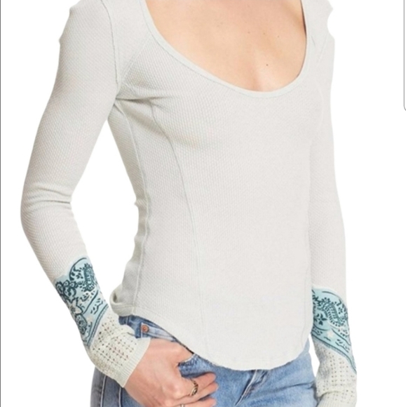 Free People Bandana Thermal - Picture 5 of 5